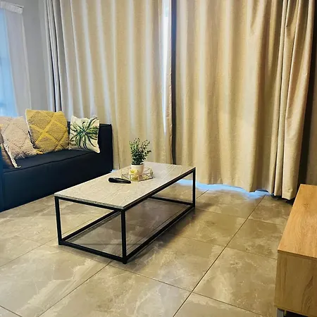 5 Elizabeth Place - Beautiful Self Catering 1 Bedroom Unit Next To Kyalami Racetrack With Free Wifi - Swimming Pool Gym And Restaurant - Perfect For A Couple In Midrand Waterfall Exterior photo